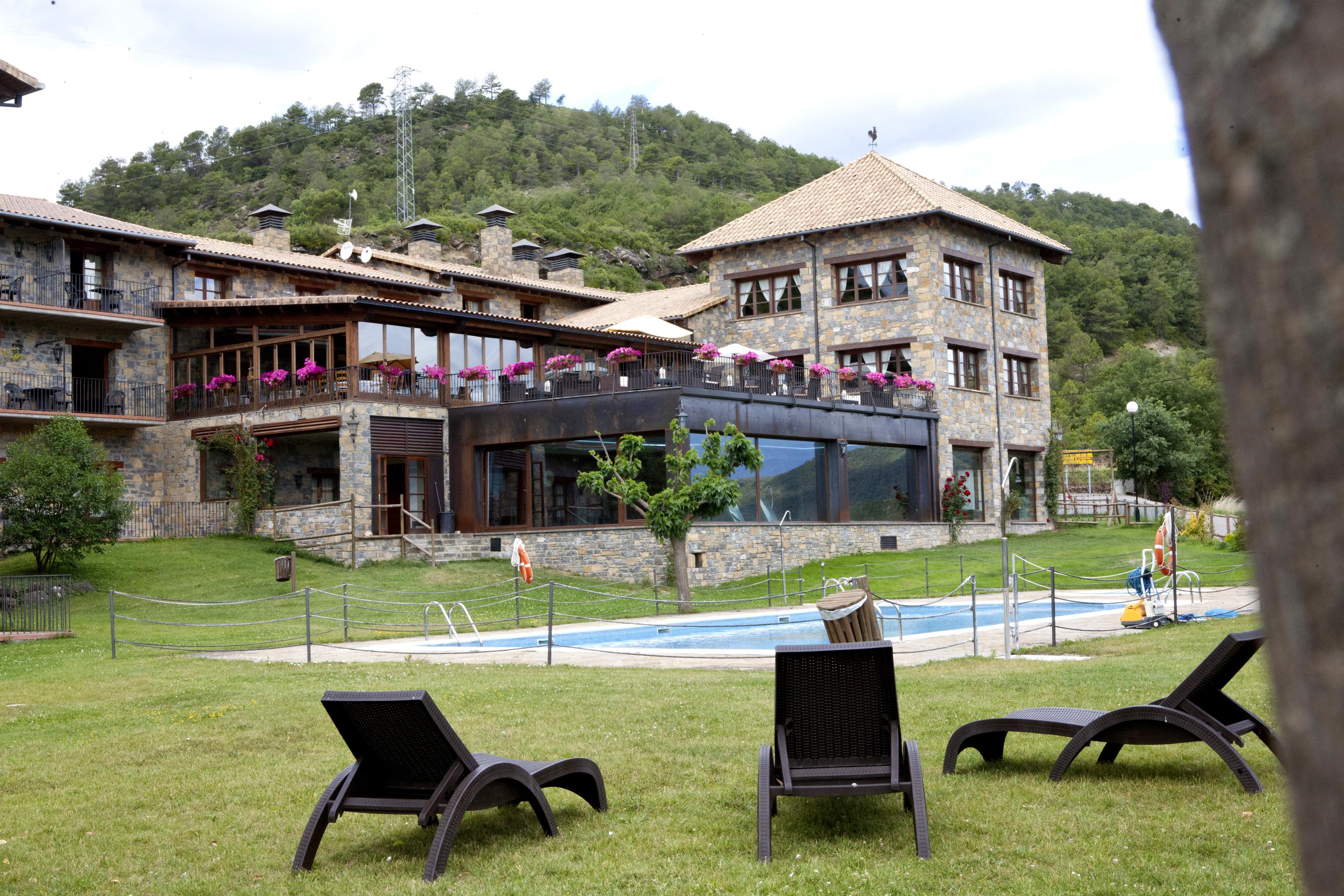 Hotel & Spa Pena Montanesa Aínsa Exterior photo