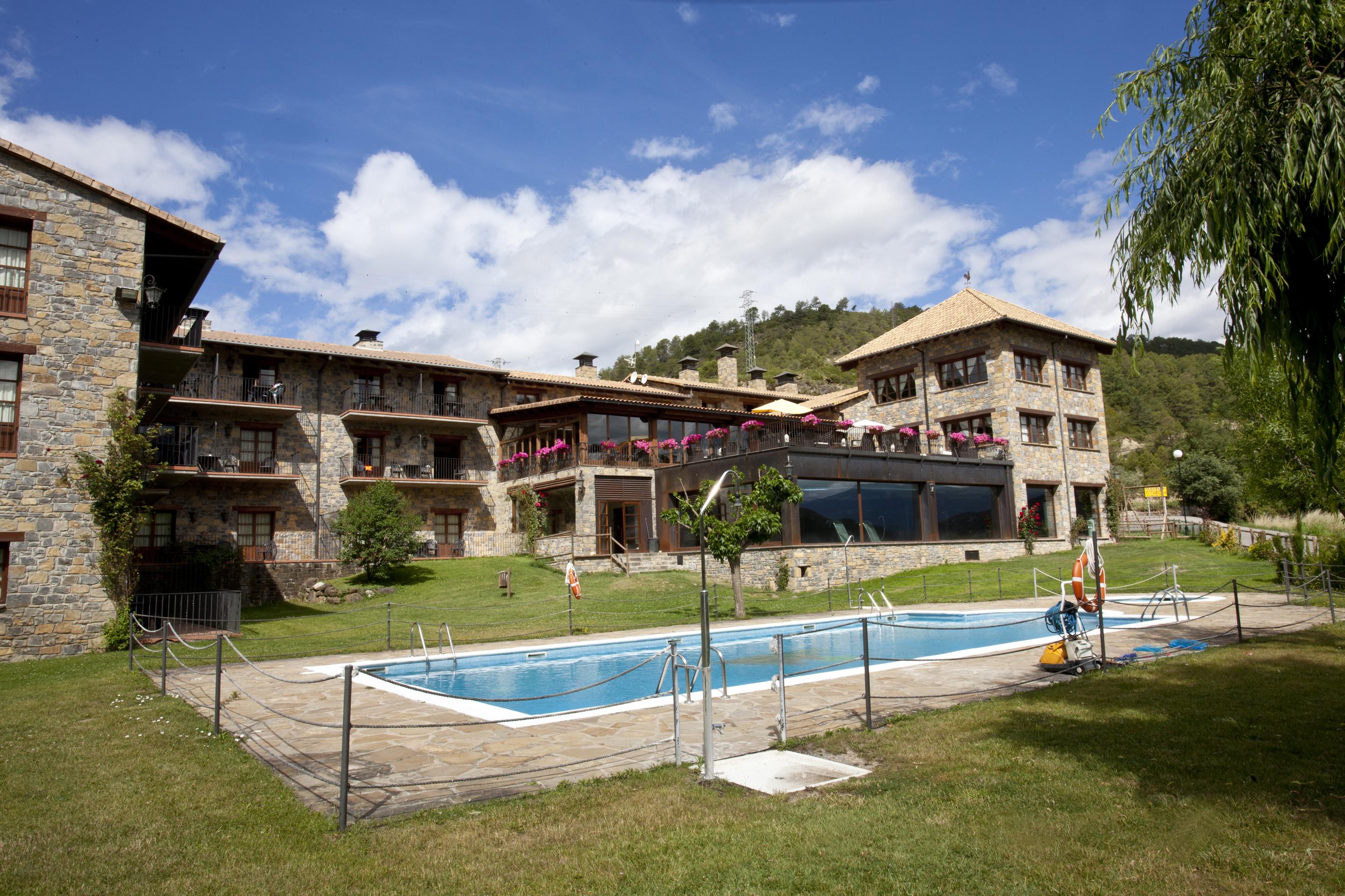 Hotel & Spa Pena Montanesa Aínsa Exterior photo